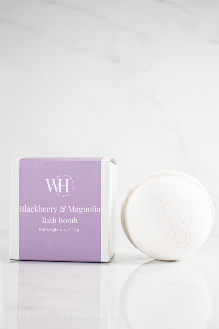 Blackberry &amp; Magnolia Bath Bomb