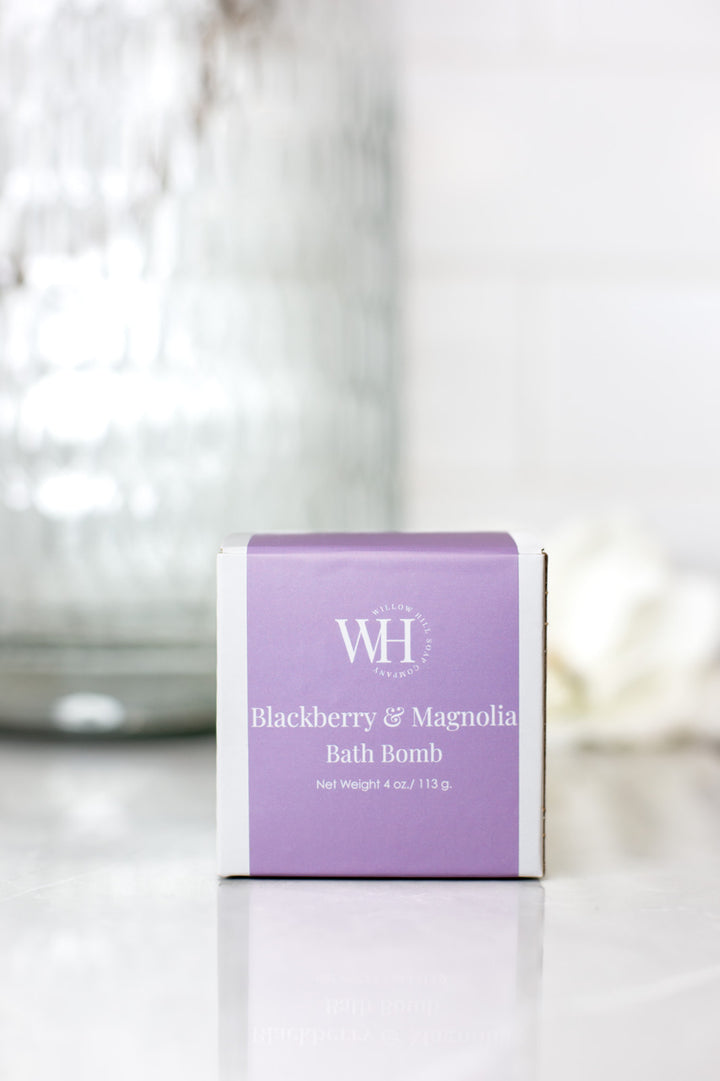 Blackberry &amp; Magnolia Bath Bomb